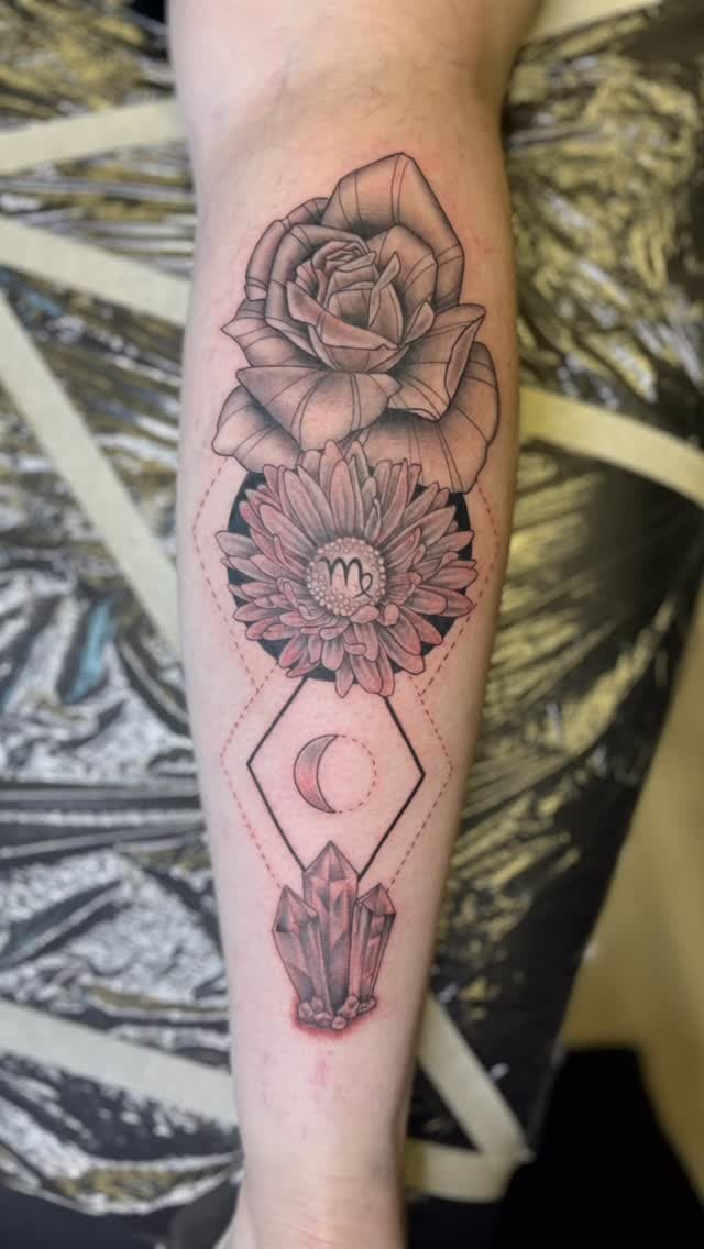 Tattoo work by Lunar Ink — photo 5 of 6