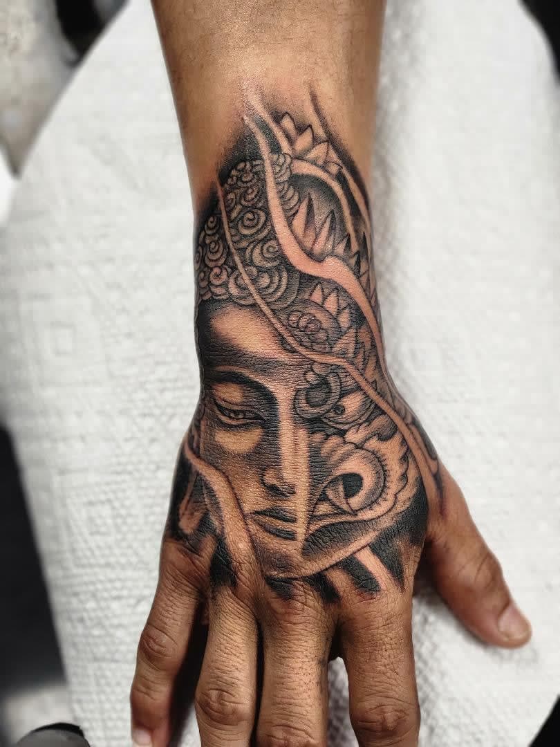 Tattoo work by Lunar Ink Gallery Tattoo Shop & Piercing Studio — photo 10 of 11