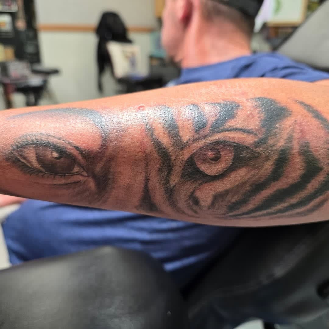 Tattoo work by Tattoo Consortium — photo 6 of 9