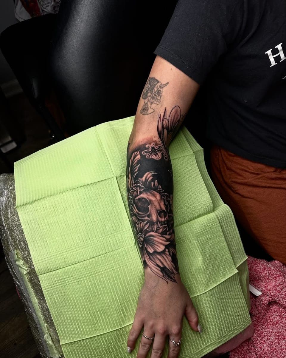 Tattoo work by Praying for Pain Tattoos — photo 7 of 8