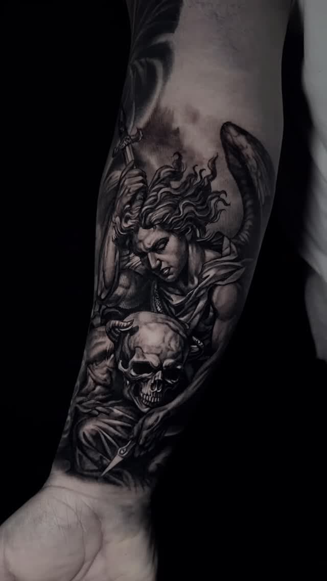 Tattoo work by Salvare Tattoo — photo 1 of 6