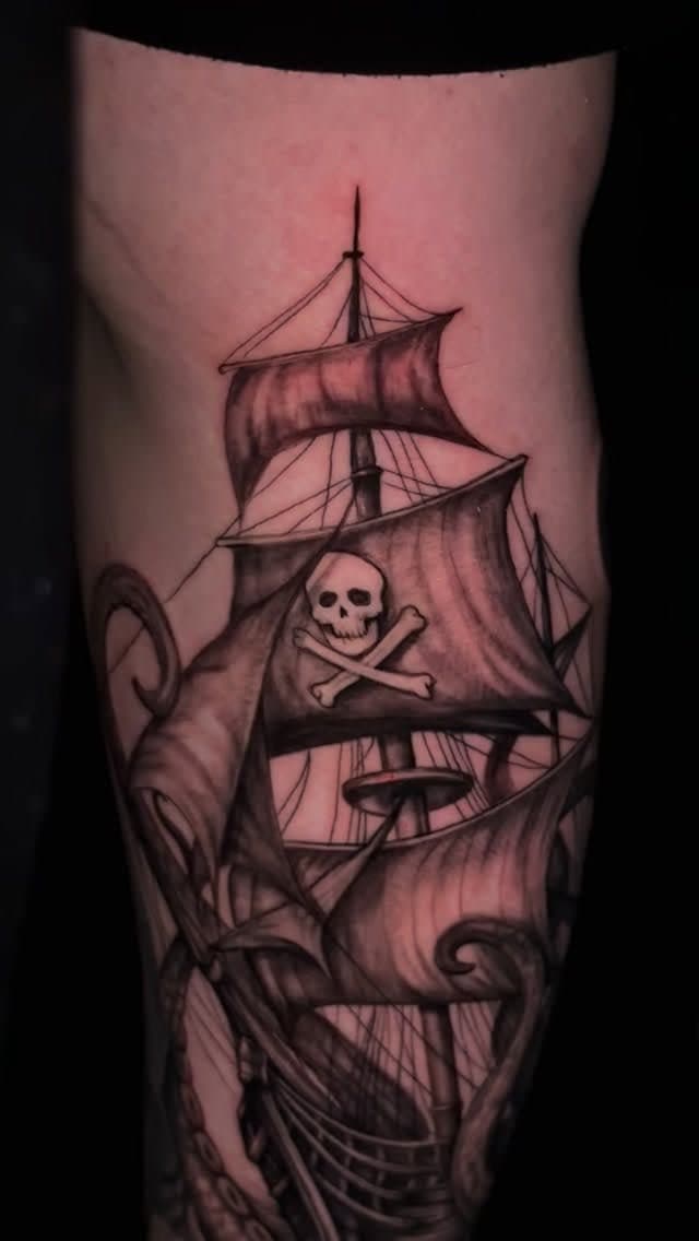 Tattoo work by One Love Tattoos — photo 5 of 7