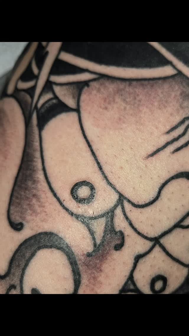 Tattoo work by Eyespeak Tattoo — photo 6 of 9